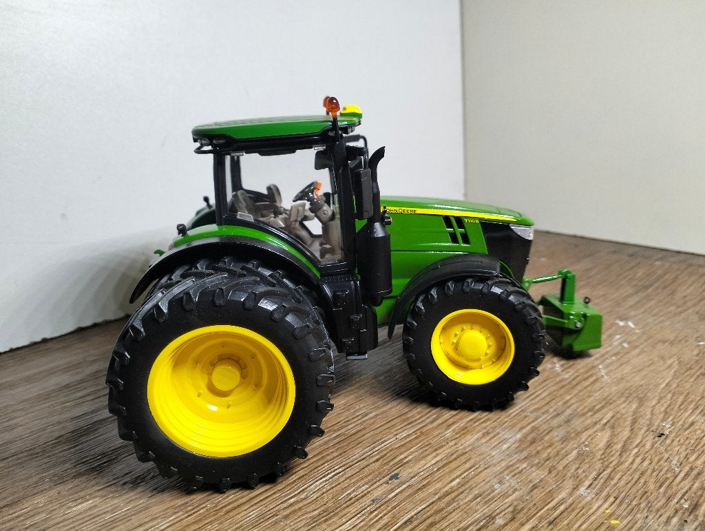 Te koop Wiking John Deere 7310R Dubbellucht.(M), Hobby en Vrije tijd, Modelauto's | 1:32, Ophalen of Verzenden, Zo goed als nieuw