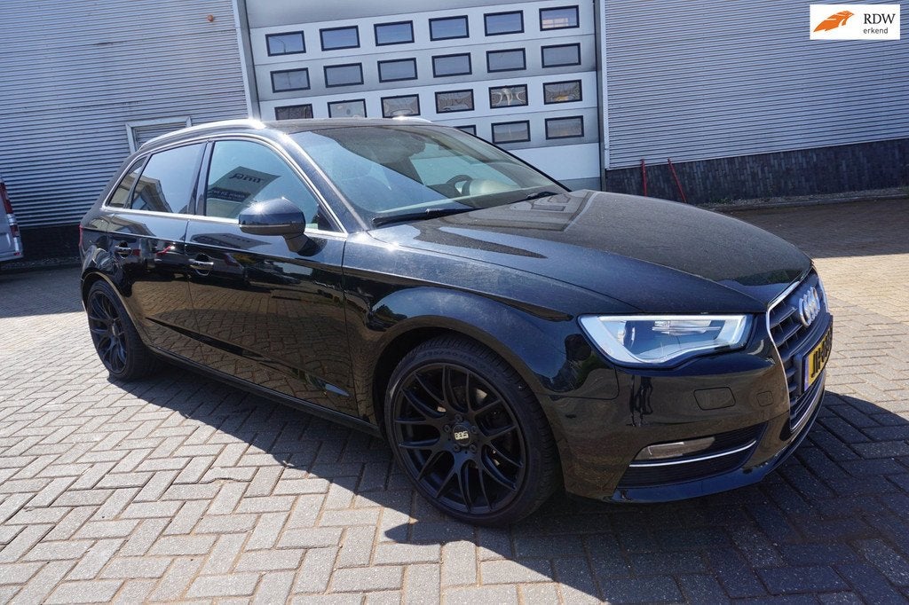 Audi A3 Sportback 2.0 TDI Ambition Pro Line S /NAVI / CLIMA, Auto's, Audi, Euro 6, 4 cilinders, 150 pk, Zwart