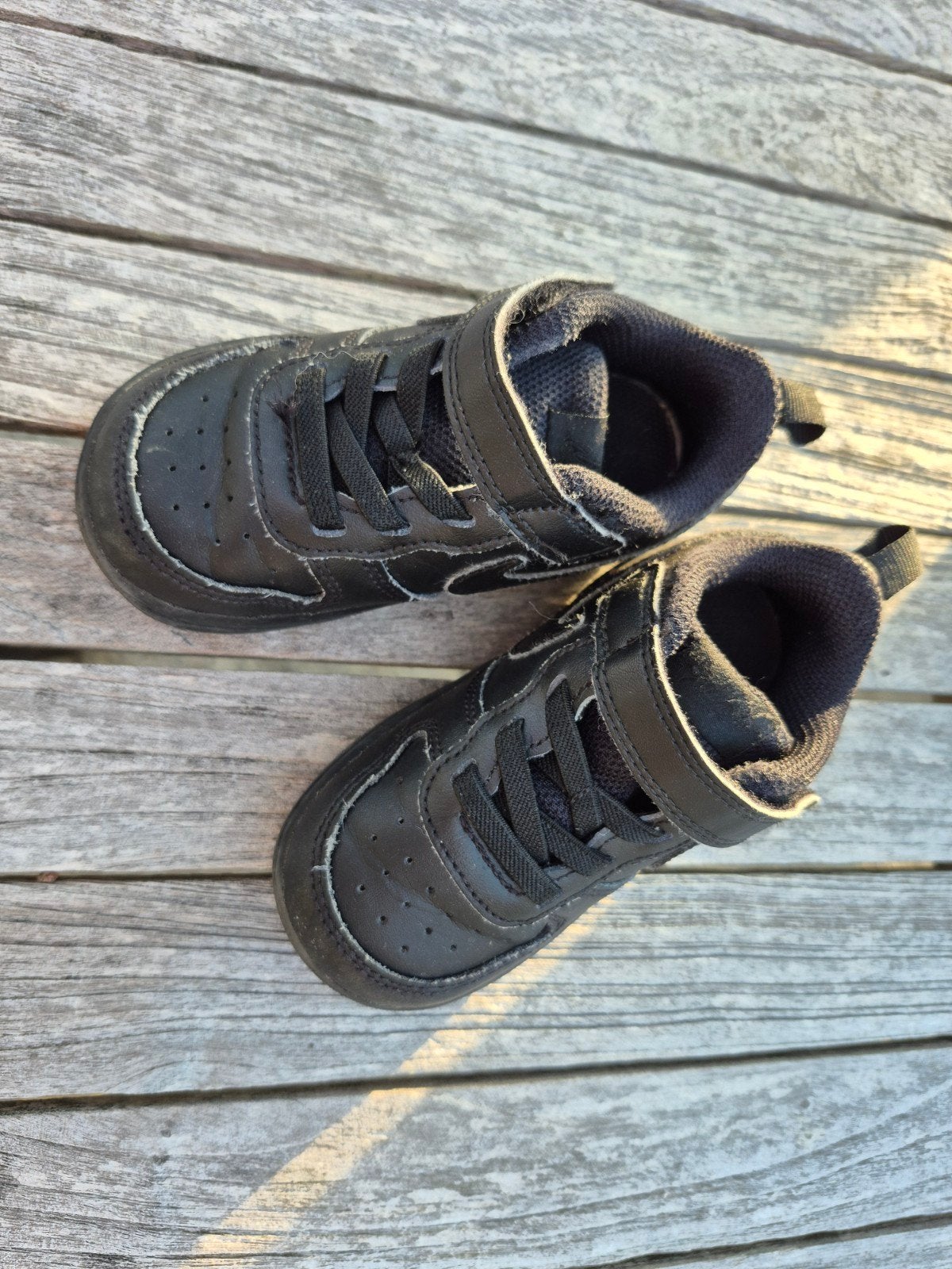 Zwarte Nike schoenen maat 23.5, Gebruikt, Ophalen of Verzenden, Nike, Jongen of Meisje