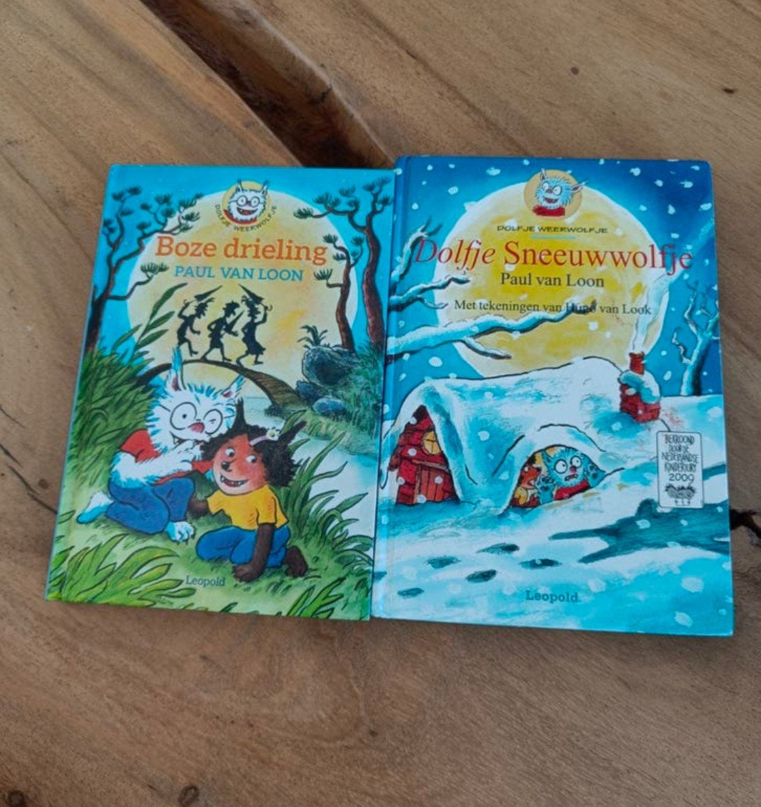 Dolfje Weerwolfje: Boze drieling & Dolfje Sneeuwwolfje, Ophalen of Verzenden, Zo goed als nieuw, Paul van Loon, Fictie