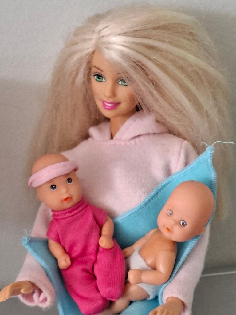 barbie met tweeling en wiegje, Ophalen of Verzenden, Zo goed als nieuw, Barbie