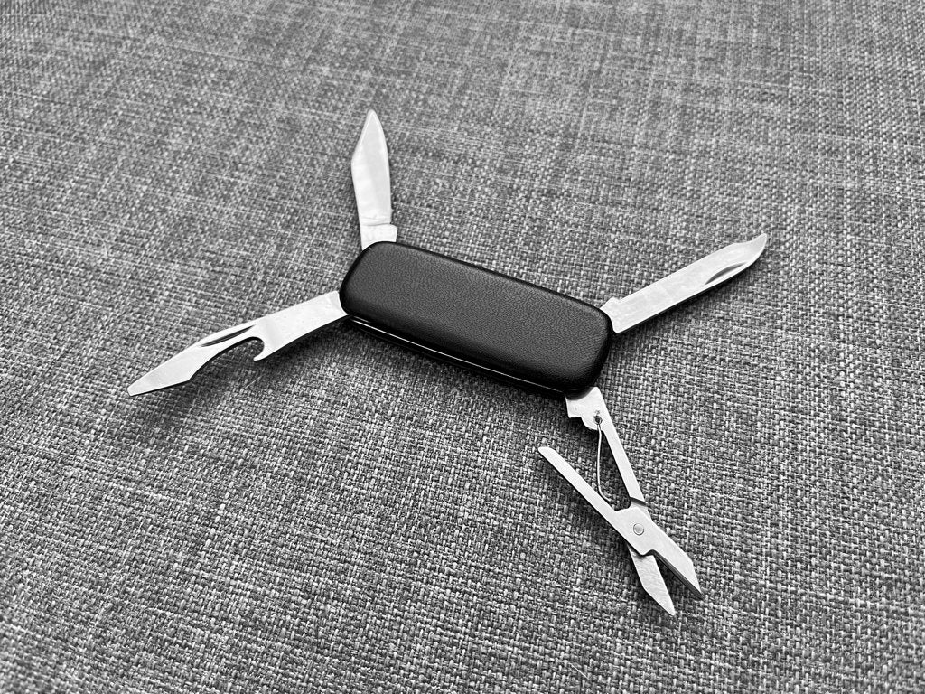 Vintage compacte multitool / zakmes met lederlook (Zwart), Ophalen, Zo goed als nieuw