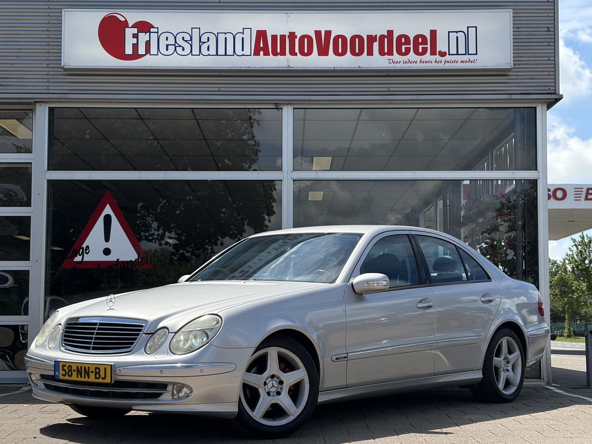 Mercedes-Benz E-klasse 240 Avantgarde V6 / Youngtimer / Lede, Automaat, Achterwielaandrijving, Gebruikt, 2597 cc