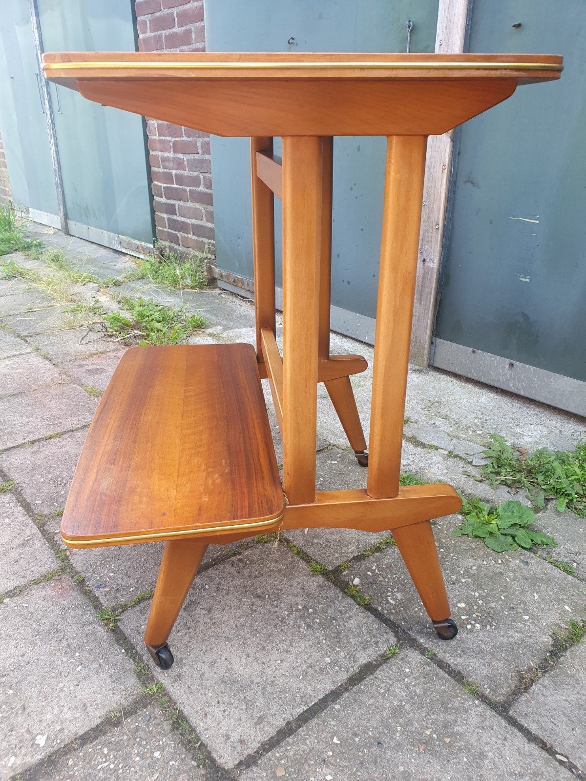 Vintage TV tafel Bijzet tafel., Antiek en Kunst, Ophalen