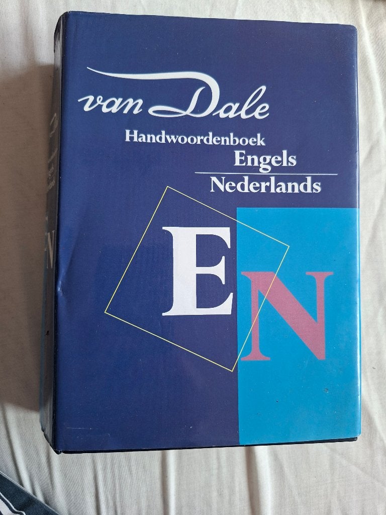 van Dale Handwoordenboek Engels Nederlands, Boeken, Ophalen of Verzenden, Zo goed als nieuw, Van Dale, Engels