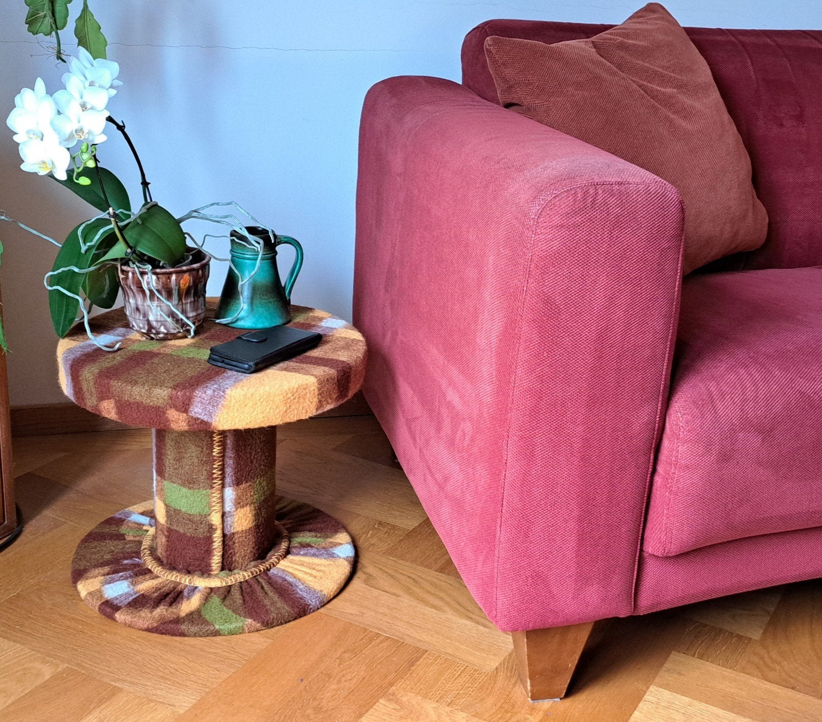 Retro bijzettafel of poef - kleurig, Verzamelen, Retro, Ophalen of Verzenden, Huis en Inrichting