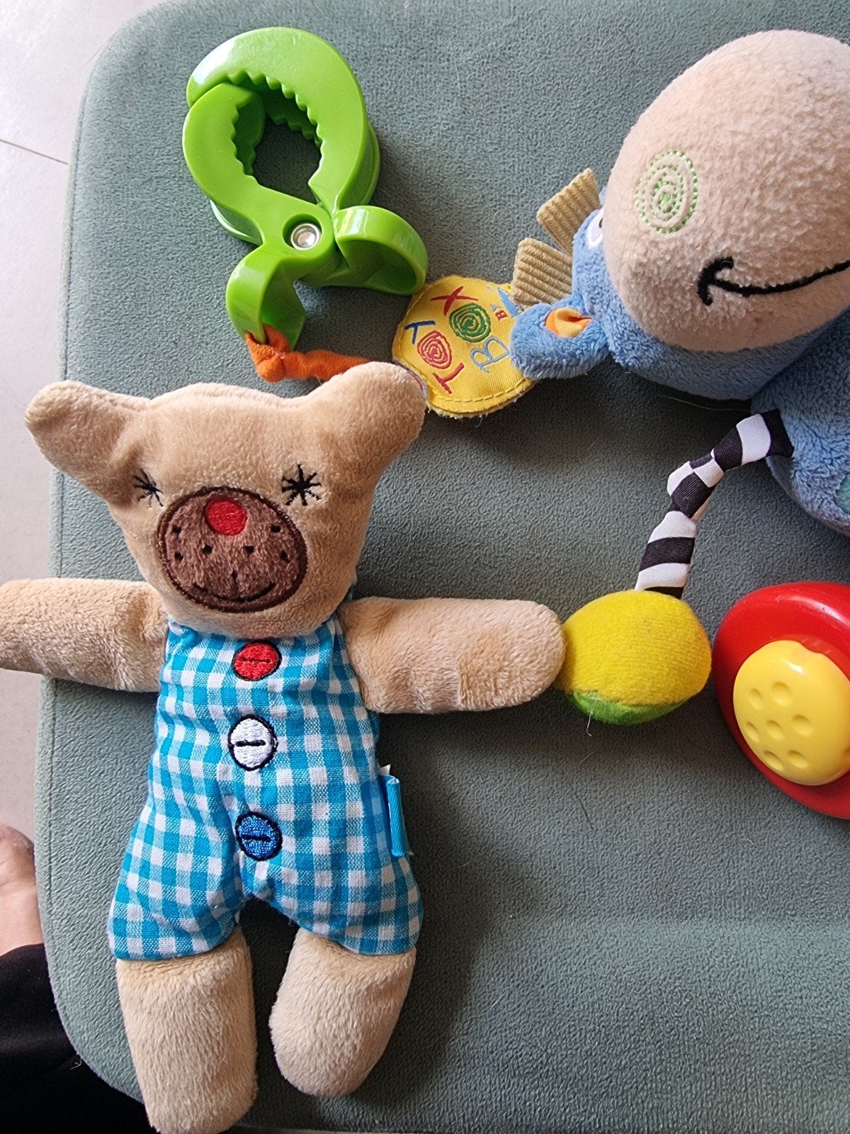 Divers babyspeelgoed: rammelaars, knuffels en meer, Ophalen of Verzenden, Gebruikt, Rammelaar, Met geluid