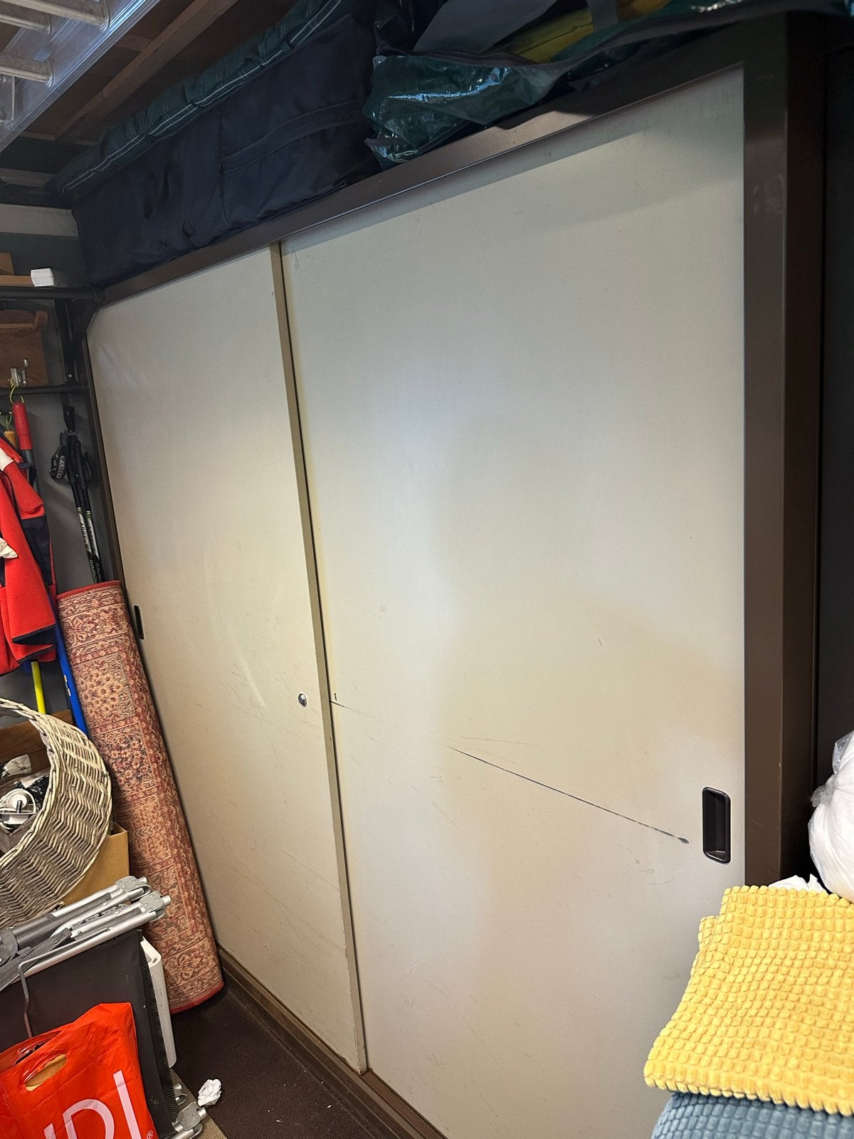 Metalen kast met schuifdeuren en planken, Huis en Inrichting, Kasten | Overige, Ophalen, Gebruikt