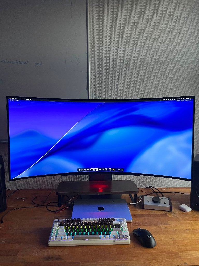 LG UltraGear 45GS95QE-B 45-inch OLED Curved Monitor 240Hz, Computers en Software, Monitoren, Gaming, Lg ultragear, Nieuw, Ultra HD (4K)