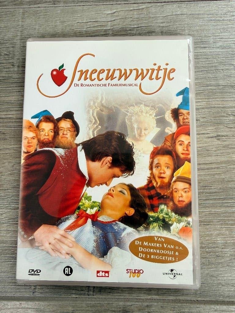 DVD Studio 100 Sneeuwwitje de Musical, Alle leeftijden, Ophalen of Verzenden, Zo goed als nieuw