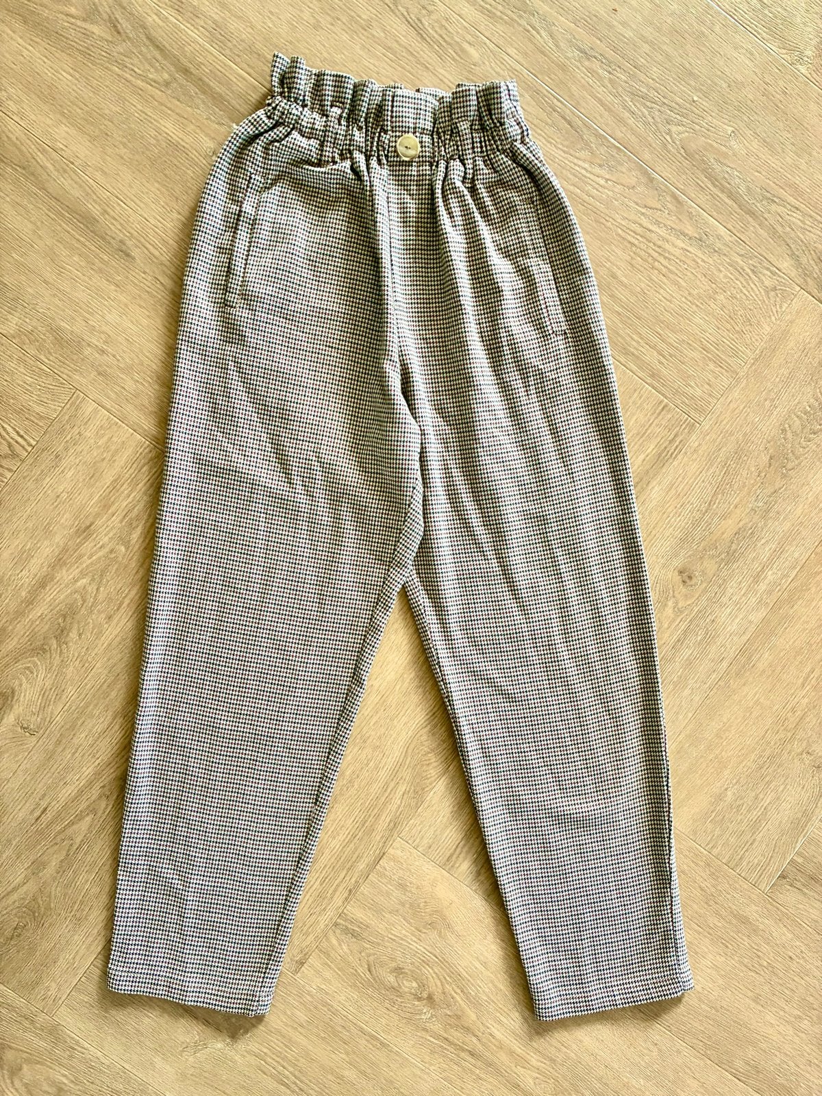 Zara bruine geruite broek maat 152, Verzenden, Nieuw, Meisje, Broek