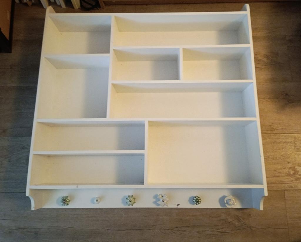 Grote Witte wandkast/ letterbak/ vakkenkast, Ophalen