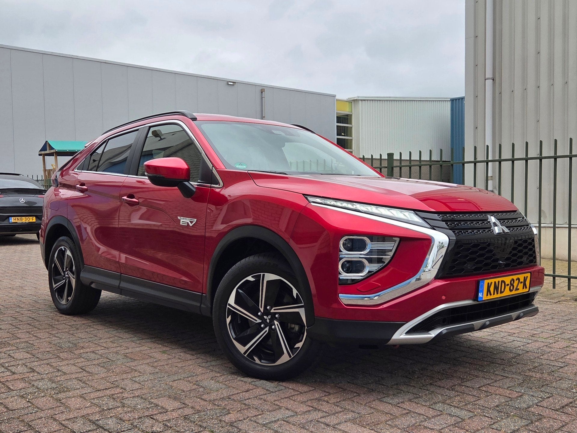 Mitsubishi Eclipse Cross 2.4 PHEV Instyle Navi/HUD/Keyless, Automaat, 188 pk, Euro 6, 4 cilinders