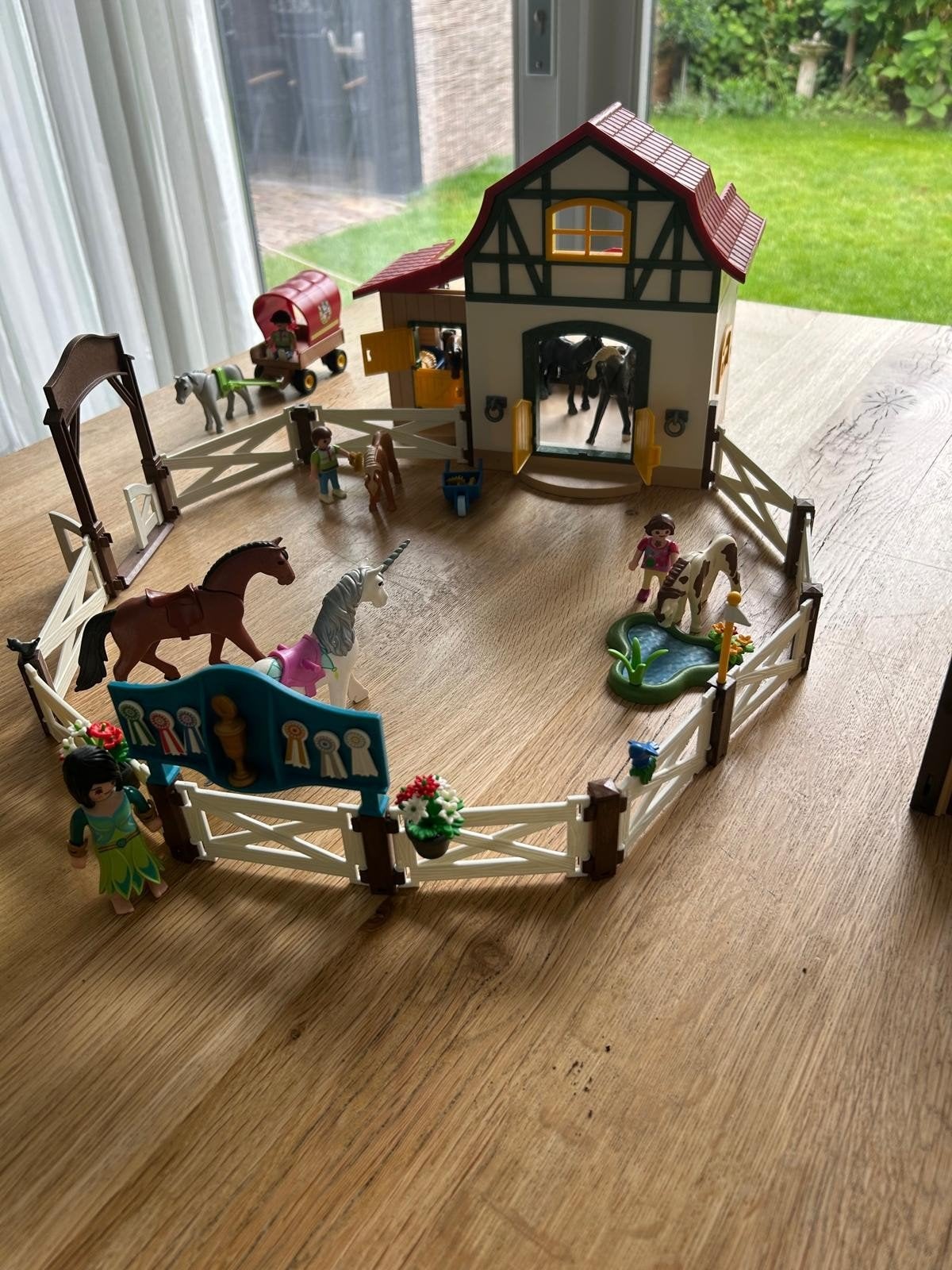 Playmobil Paarden Set: Stal, Trailer, Figuren & Accesso, Ophalen, Zo goed als nieuw