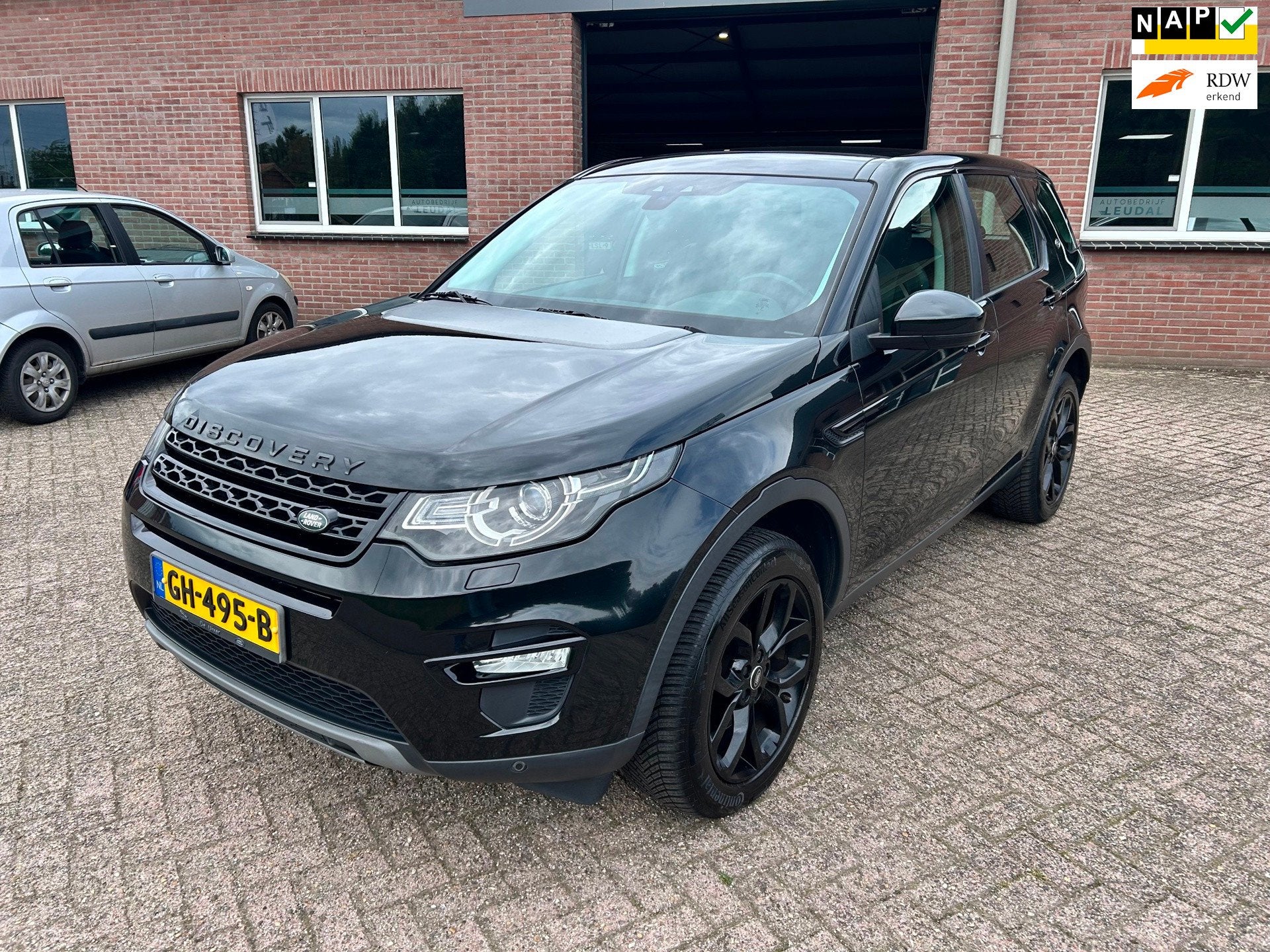 Land Rover Discovery Sport 2.0 Si4 4WD HSE//133.000 km NAP, Auto's, Euro 5, Gebruikt, 4 cilinders, 2000 kg