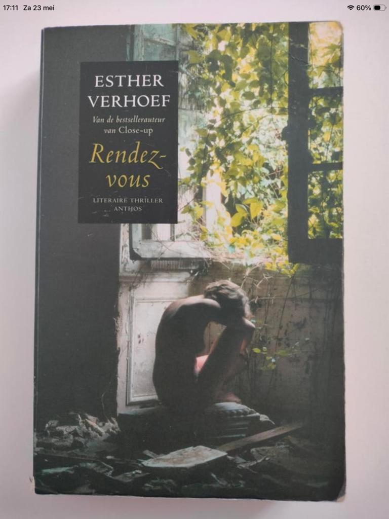 Rendez vous -Esther Verhoef. Gratis bij aankoop ander boek!, Ophalen of Verzenden, Gelezen, Nederland