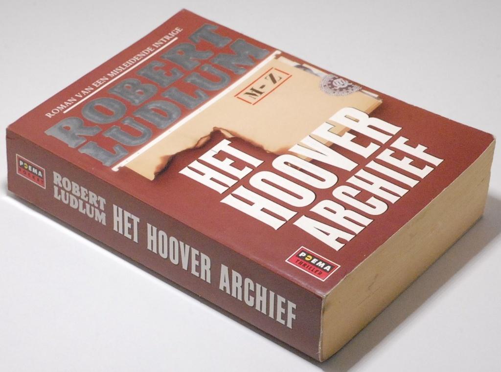 Het Hoover Archief – Robert Ludlum (Poema Pocket, 1993), Boeken, Thrillers, Verzenden, Zo goed als nieuw, Amerika