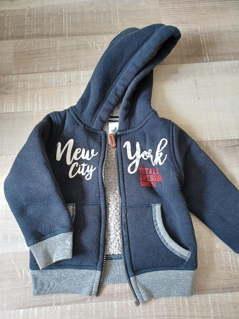 Heerlijk stoer blauw vest mt 86 - lekker voor tussenjas ook, Kinderen en Baby's, Babykleding | Maat 86, Ophalen of Verzenden, Gebruikt