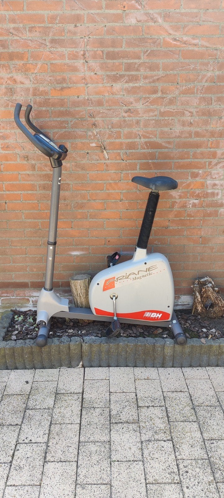 Hometrainer, Ophalen, Gebruikt, Metaal, Benen