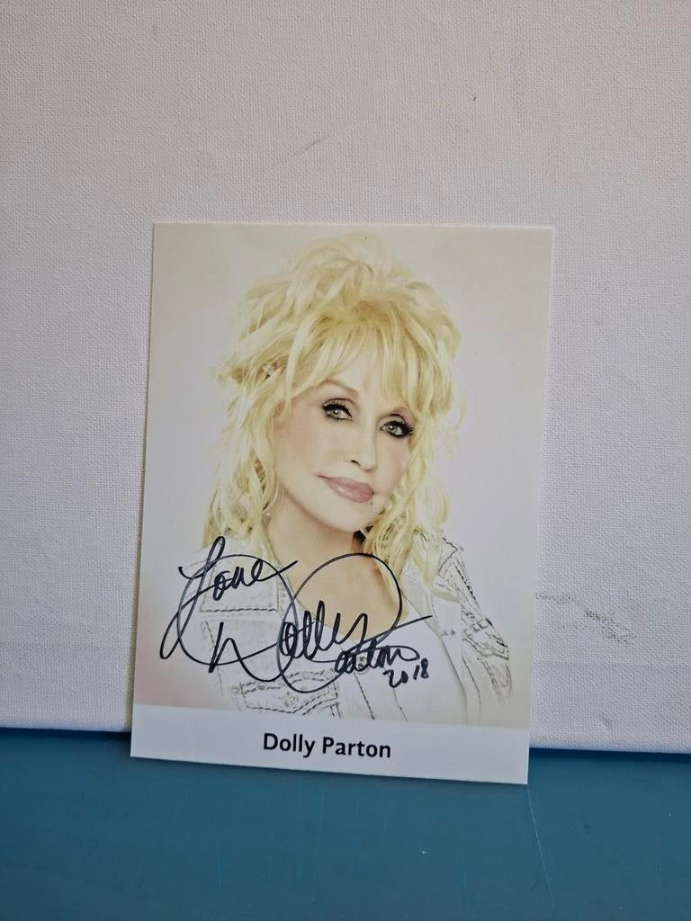 DOLLY PARTON COUNTRY SINGER USA, Verzenden, Zo goed als nieuw, Foto of Kaart, Gesigneerd