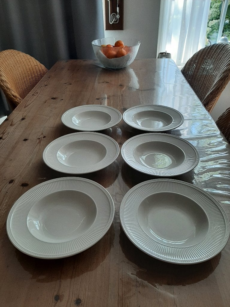 WEDGWOOD WINDSOR - 6 SOEP / PASTA / DIEPE BORDEN - DIA23 CM, Klassiek, Ophalen of Verzenden, Zo goed als nieuw, Bord(en)