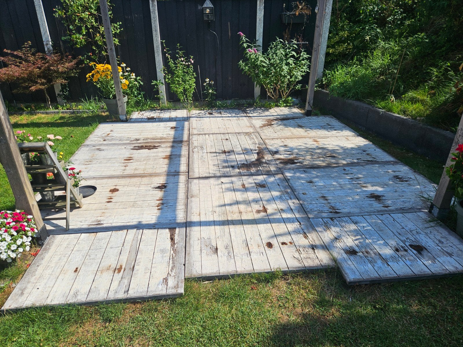 Houten azobe steenschotten 140x100x3cm, Tuin en Terras, Ophalen, Gebruikt, Hout