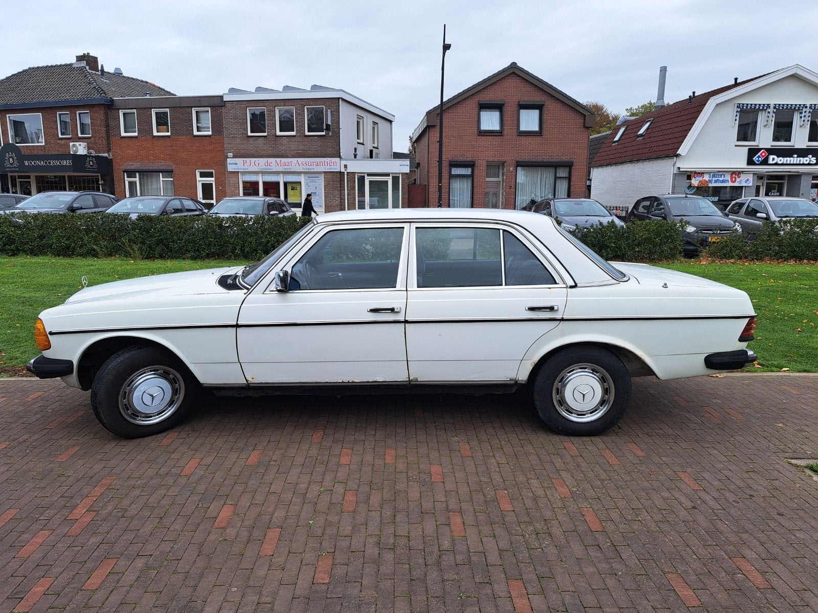 Mercedes 230 w123 automaat 1978, Ophalen, Gebruikt, Mercedes-Benz