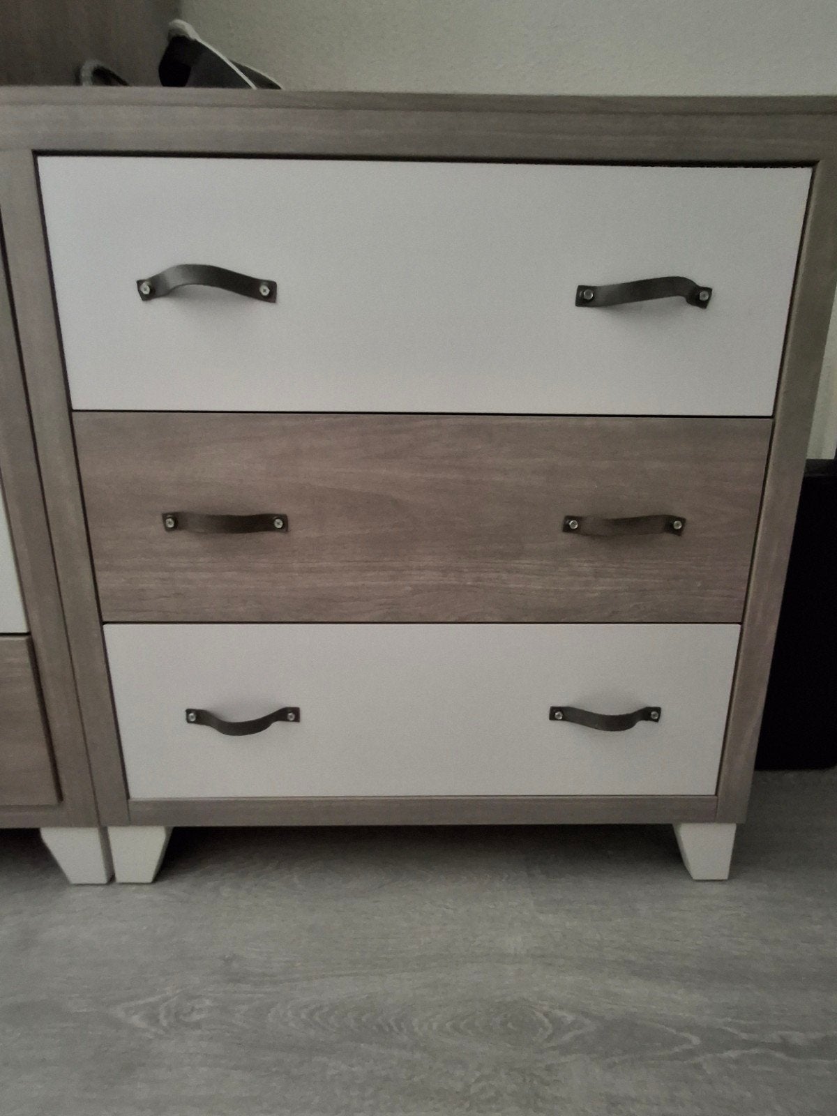 Kledingkast en commode set - zo goed als nieuw, Ophalen, Kast, 50 tot 70 cm, 105 cm of meer