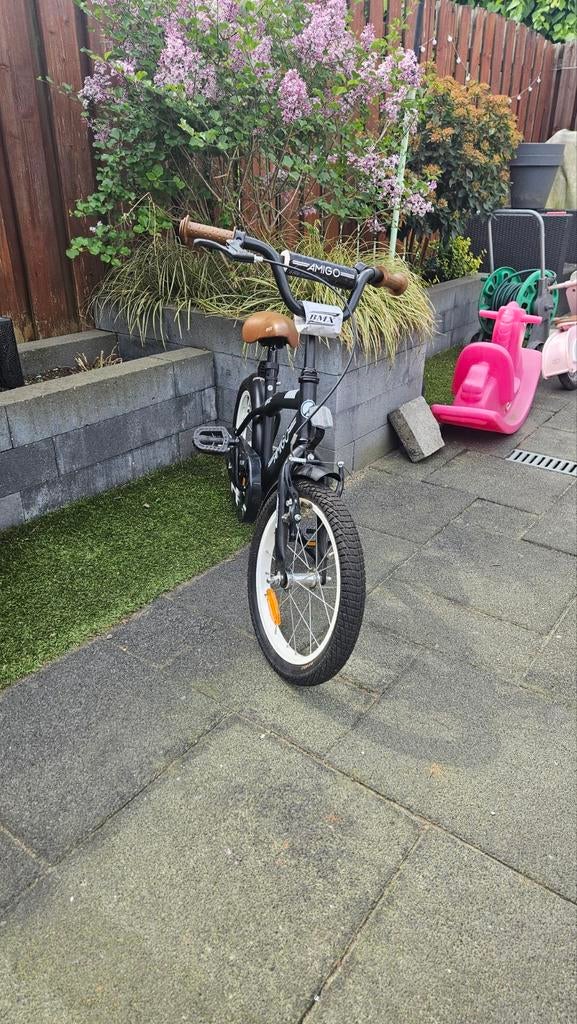 Amigo BMX fiets 16 inch - Stoer en klaar voor avontuur!, Fietsen en Brommers, Ophalen, Staal, Velgrem, Amigo