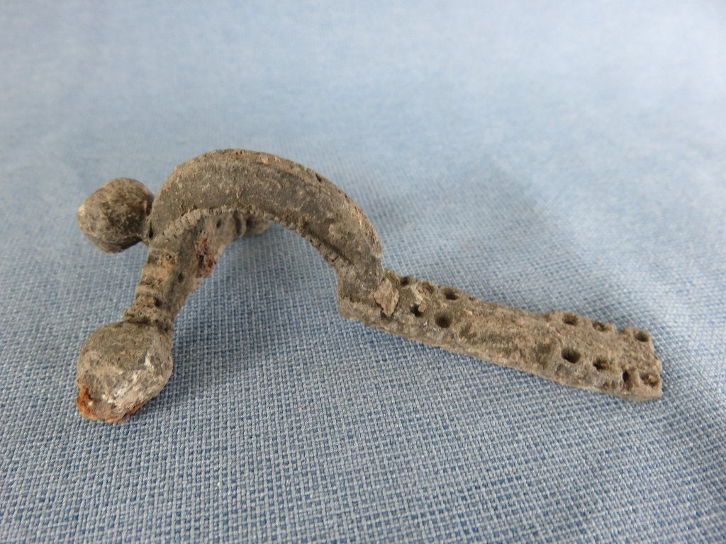 Romeinse rijk - soldaten fibula - 4e eeuw A.D. - bodemvondst, Ophalen of Verzenden, Brons