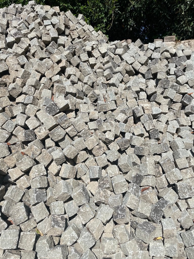 SBV08, Graniet, Portugees, Kinderkoppen, 10x10x10cm, Tuin en Terras, Ophalen, Gebruikt, Klinkers, Natuursteen