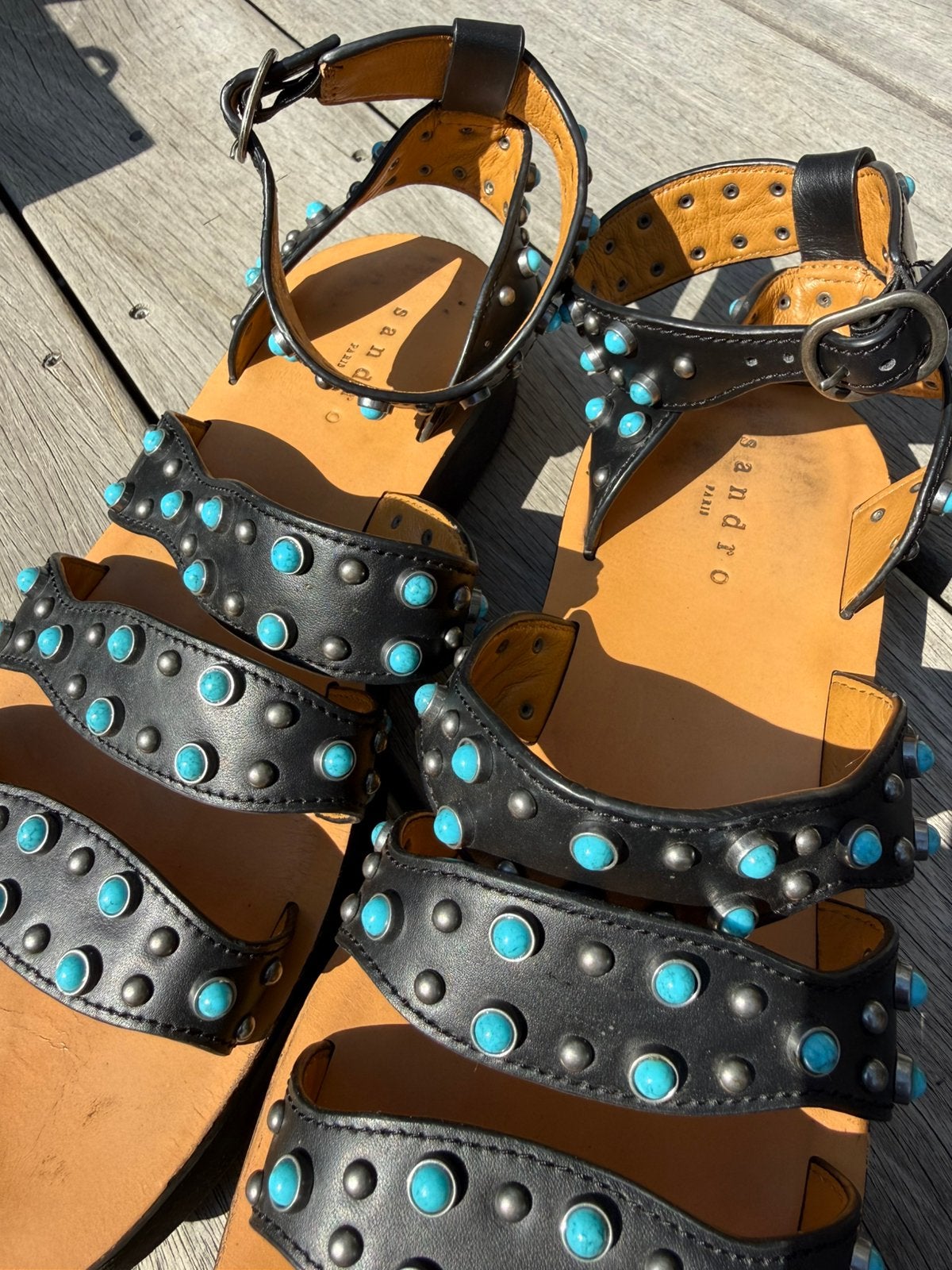 Sandeo sandalen zwart leer met turquooise studs 39, Zwart, Zo goed als nieuw, Sandalen of Muiltjes, Ophalen of Verzenden