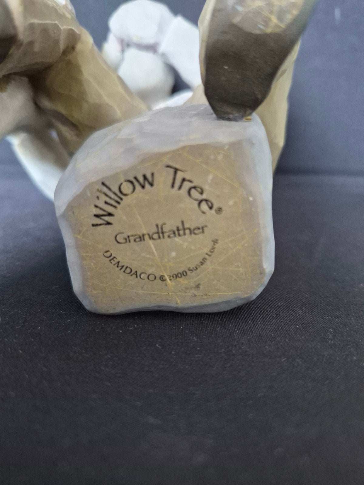 Willow Tree "Grandfather" beeldje - Susan Lordi, Ophalen of Verzenden, Zo goed als nieuw, Mens