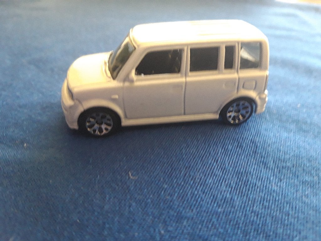 Scion Bb wit – ( Toyota )  Matchbox, Ophalen of Verzenden, Zo goed als nieuw, Auto