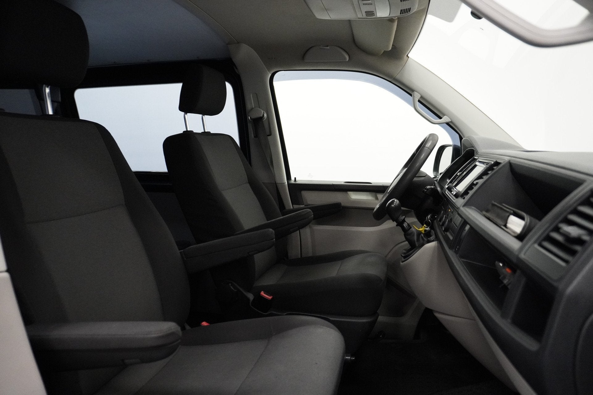 Volkswagen Transporter 2.0 TDI L2 Dubbele Cabine | Airco | C, Voorwielaandrijving, Euro 5, Gebruikt, 4 cilinders