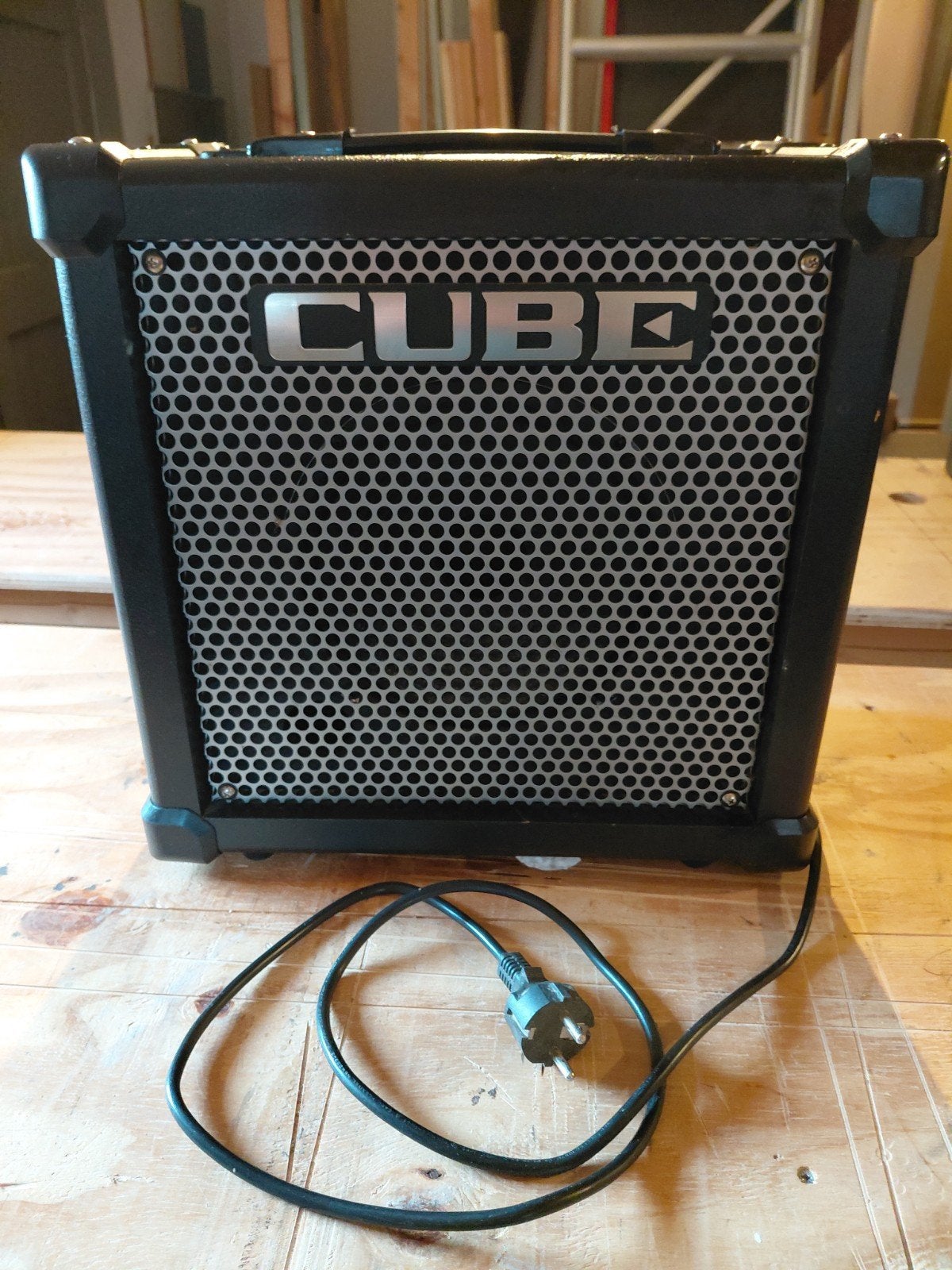 Gitaar Versterker cube, Ophalen