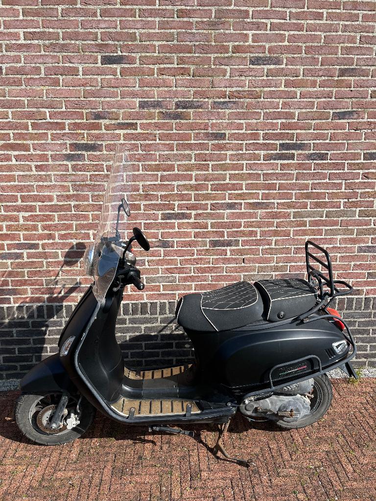 Scooter Momo Morine, Gebruikt, Benzine, Ophalen, Overige merken