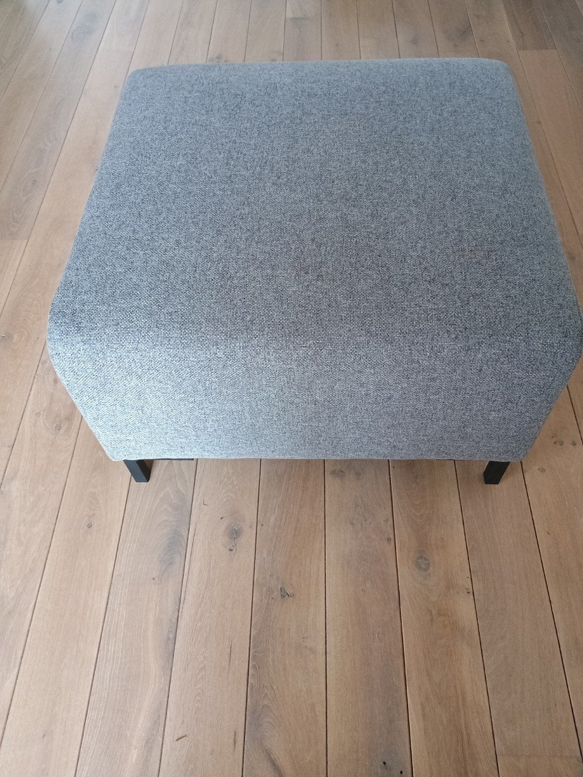 Poef zgan, Ophalen, Zo goed als nieuw, Stof, 50 tot 75 cm