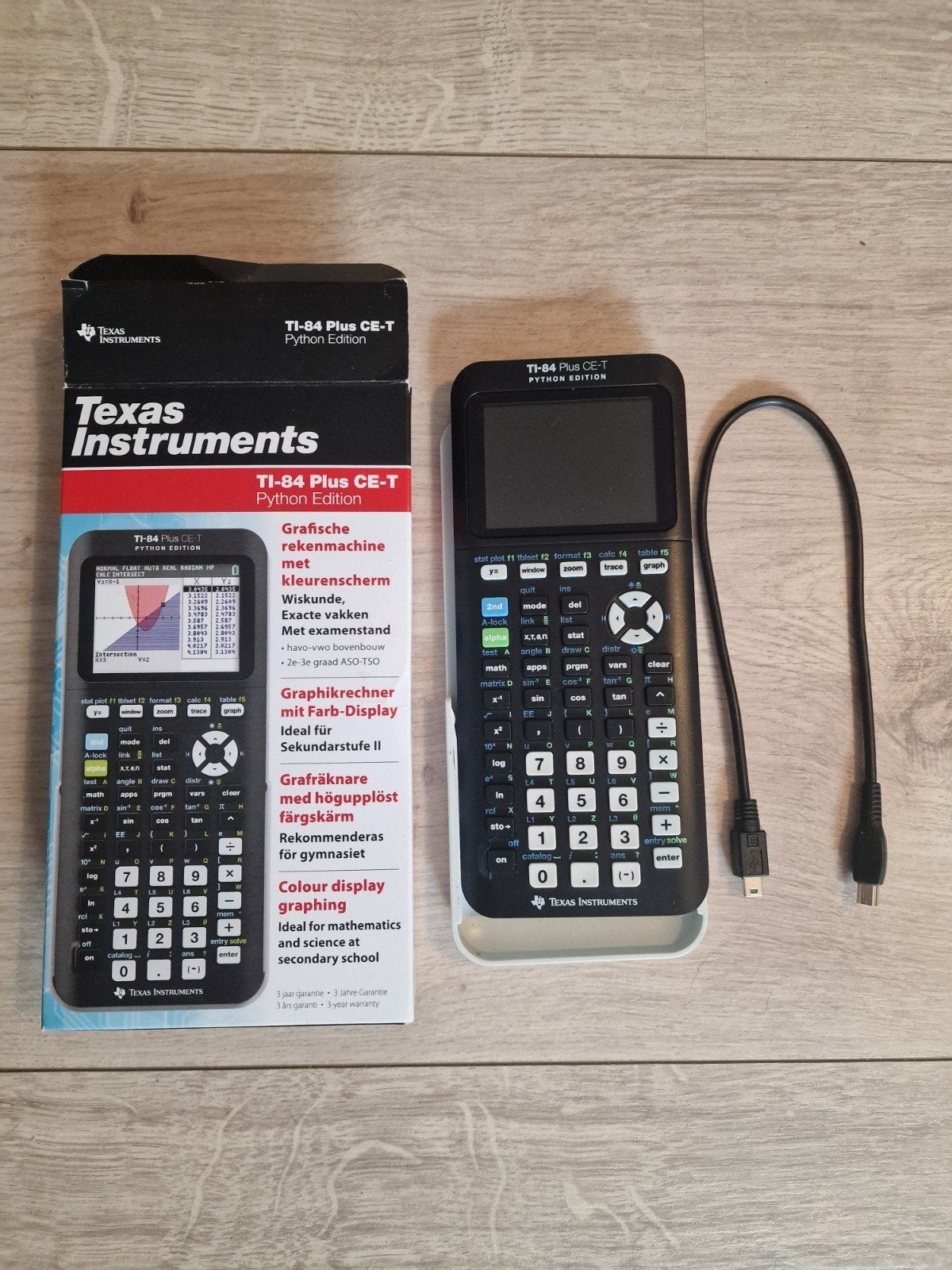 TI-84 Plus CE-T Python Edition Grafische Rekenmachine, Diversen, Rekenmachines, Ophalen of Verzenden, Grafische rekenmachine