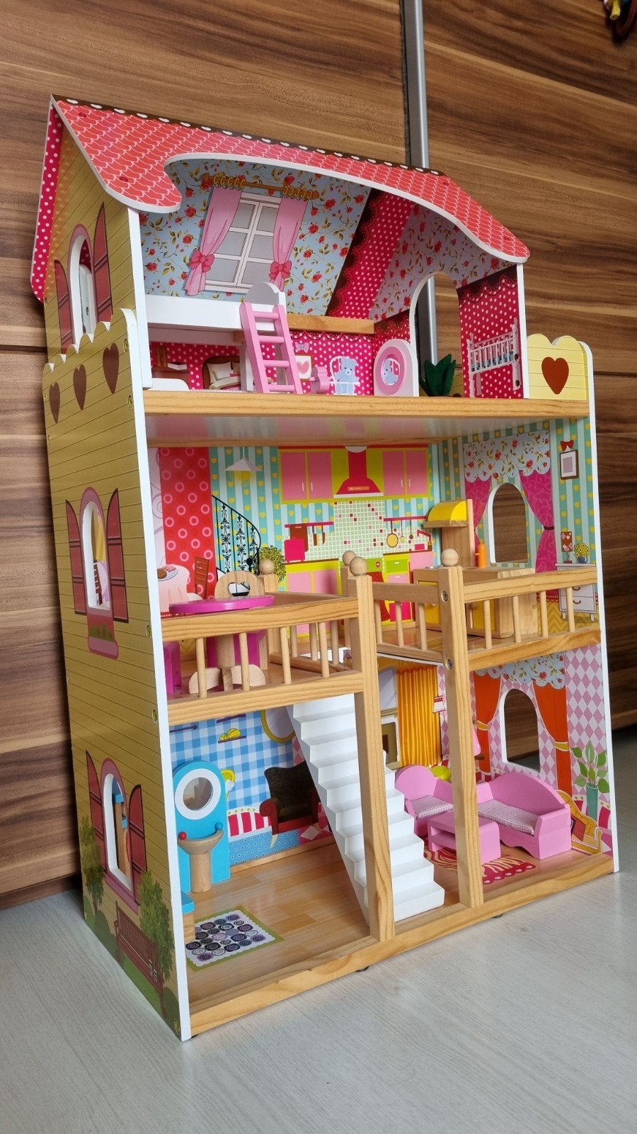 Houten speelhuis met beubels, Ophalen, Zo goed als nieuw, Poppenhuis