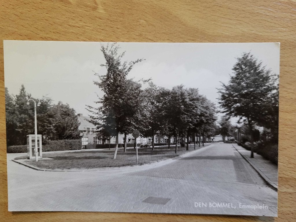 ansicht DEN BOMMEL Emmaplein, Verzamelen, Ophalen of Verzenden, Voor 1920, Zuid-Holland