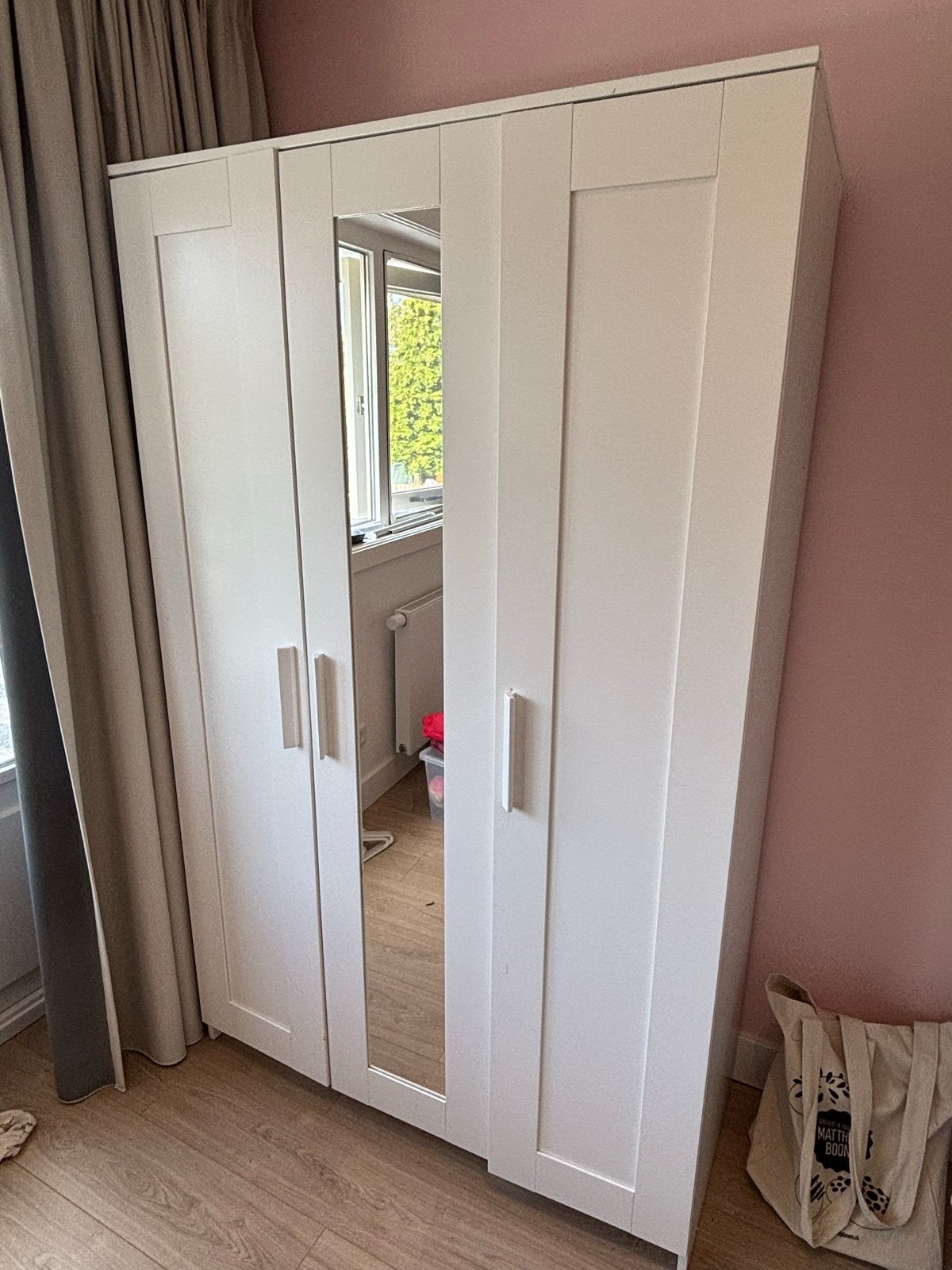 Witte kledingkast ikea brimnes met spiegeldeur, Ophalen, Gebruikt, 100 tot 150 cm, 150 tot 200 cm