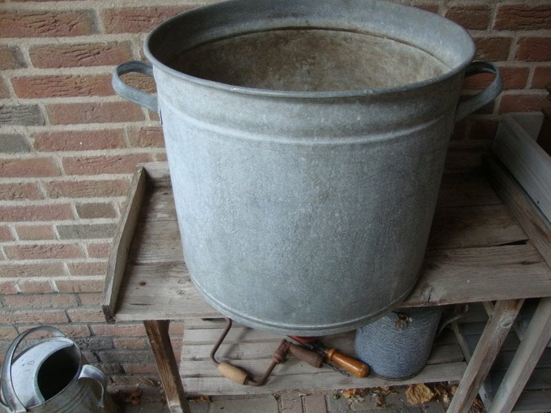 Zinken ketel, emmer met 2 oren, Ophalen, Gebruikt
