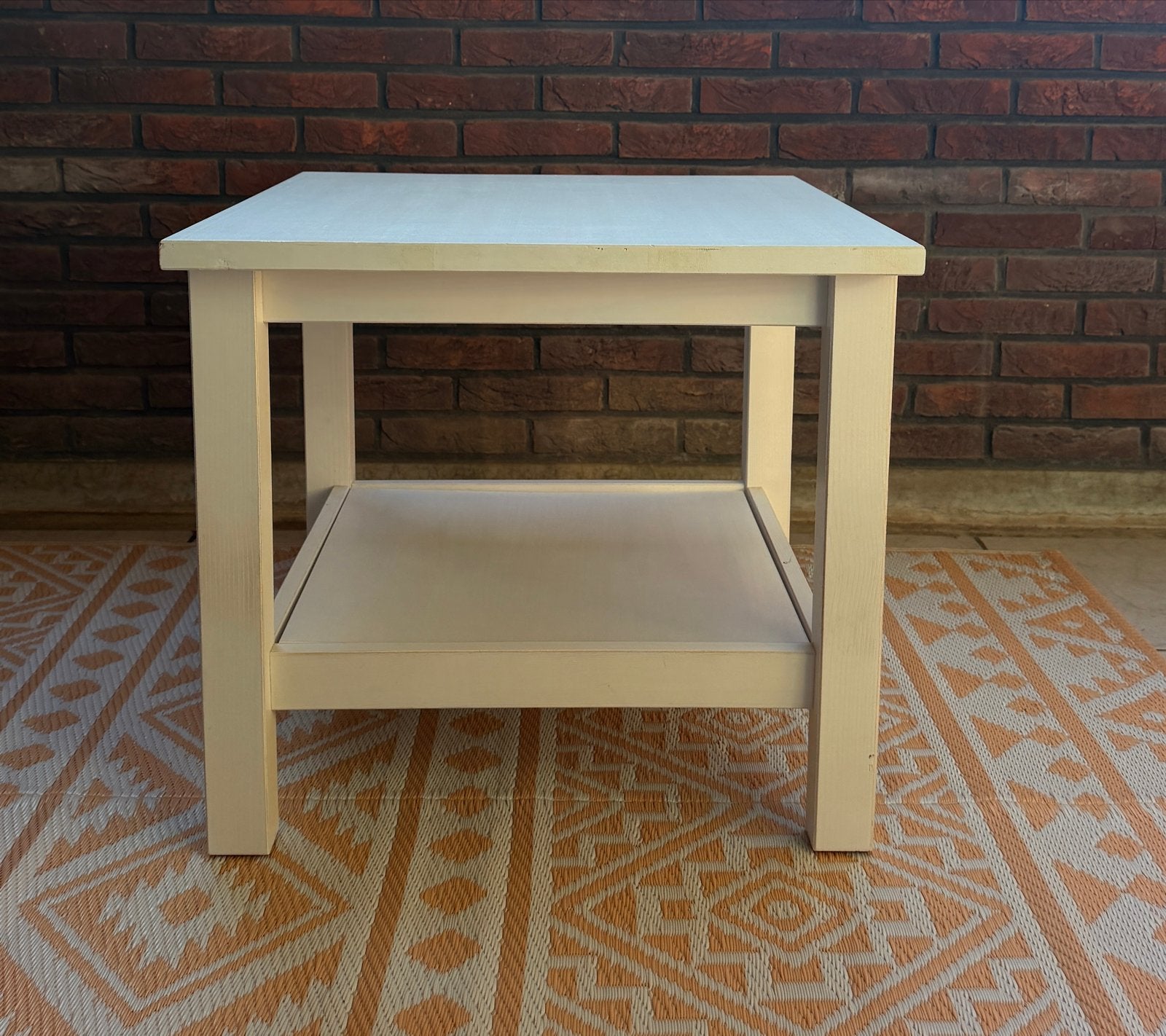 White side table, Gebruikt, Vierkant, 55 tot 75 cm, Hout
