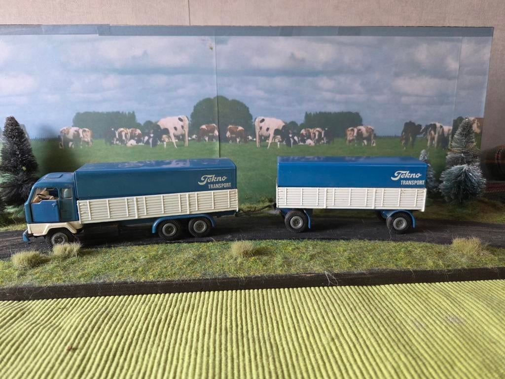 Volvo F89 combinatie, Hobby en Vrije tijd, Modelauto's | 1:50, Ophalen of Verzenden, Zo goed als nieuw, Bus of Vrachtwagen, Tekno