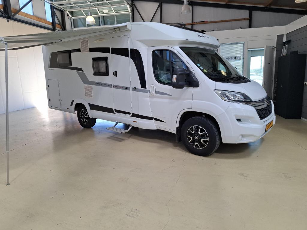 2021 Hobby Optima Ontour 65 140PK Queensbed Topind. 24000Km, Luifel, Ringverwarming, Hobby, Bedrijf