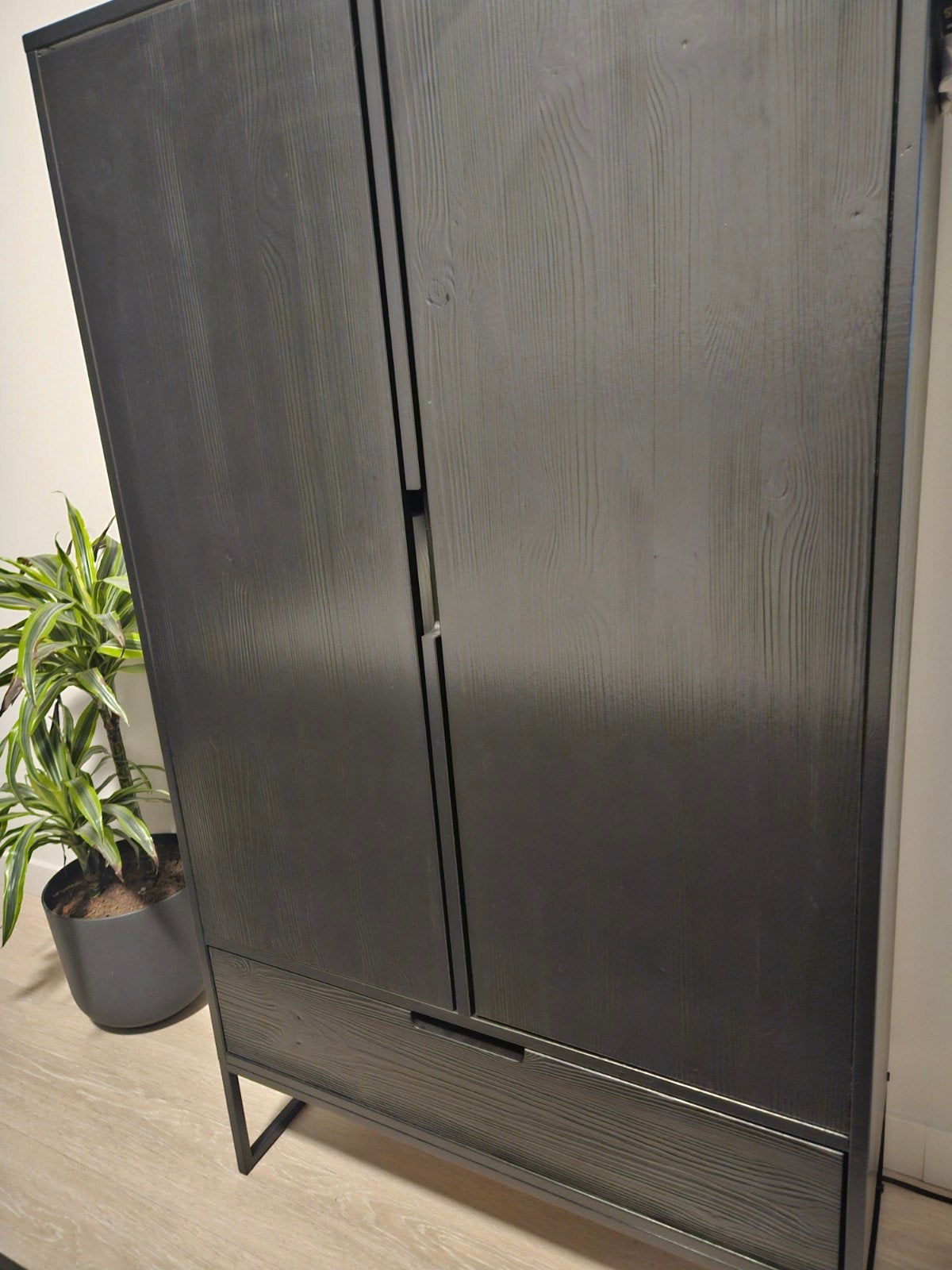 WOOD silas Kast Zwart Hout - Zo goed als nieuw, 100 tot 150 cm, Zo goed als nieuw, 25 tot 50 cm, Overige houtsoorten