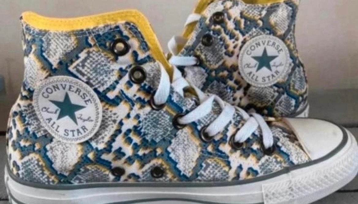 Converse All Star sneakers met slangenprint - Maat 38, Ophalen of Verzenden, Nieuw, Blauw, Sneakers of Gympen
