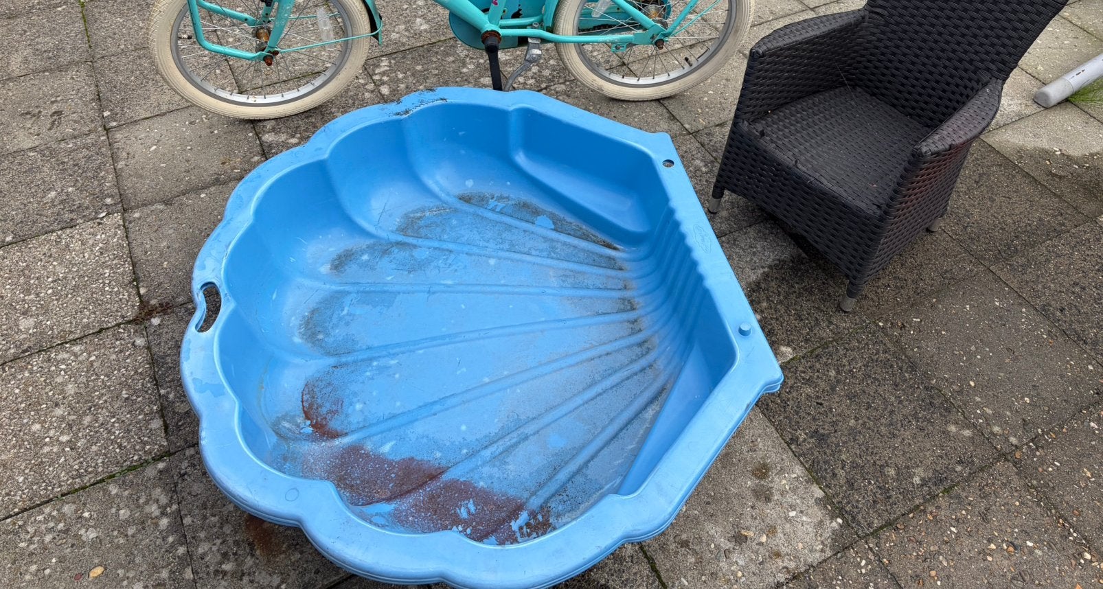 Schelp zandbak, Ophalen, Zo goed als nieuw
