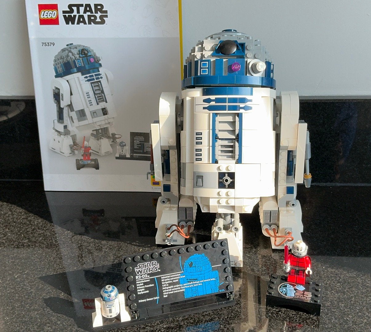 LEGO Star Wars R2-D2 - 75379. Compleet met bouwboek, Ophalen of Verzenden, Zo goed als nieuw